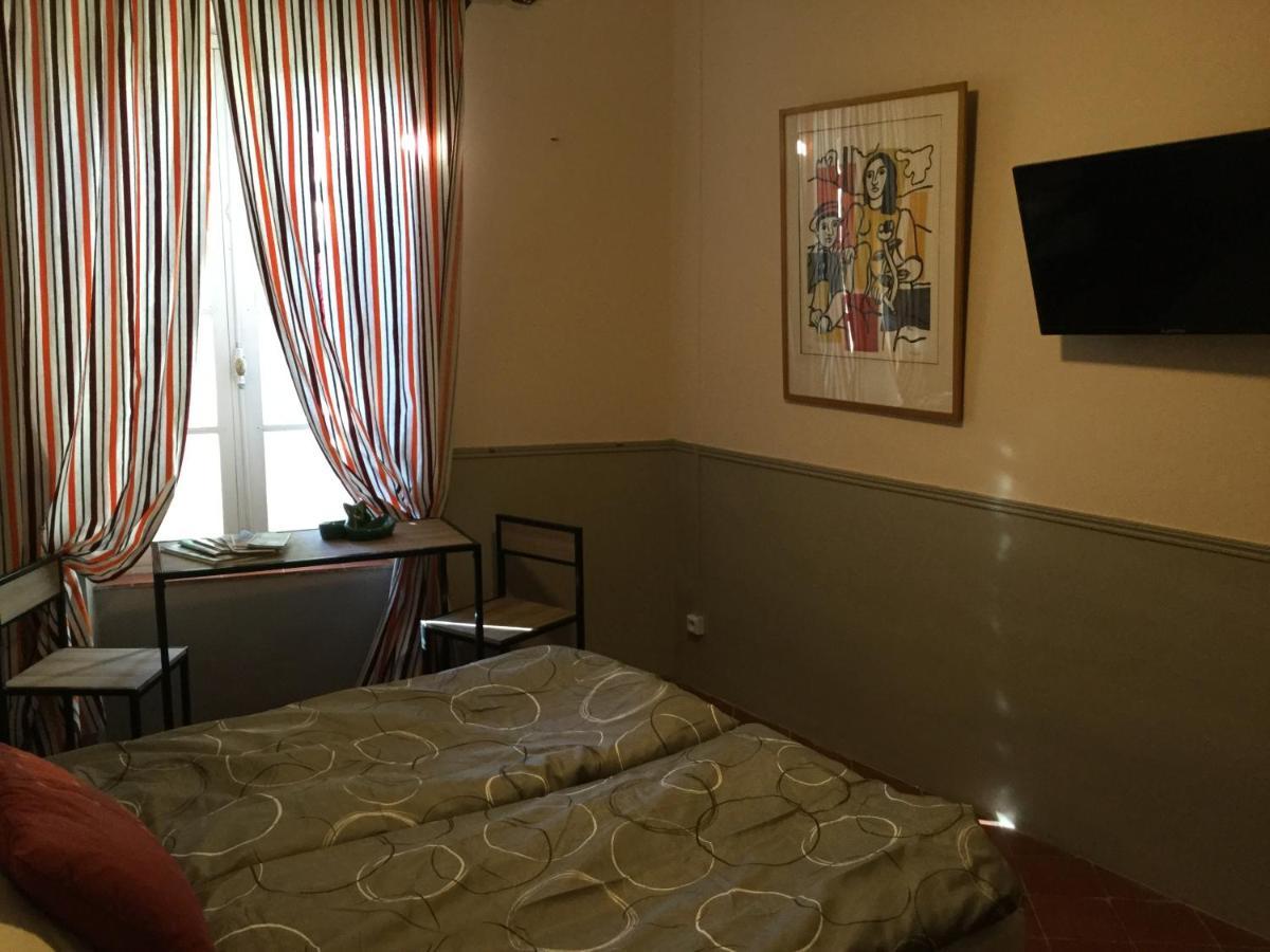 Les Hirondelles Bed & Breakfast Argeliers Exterior foto